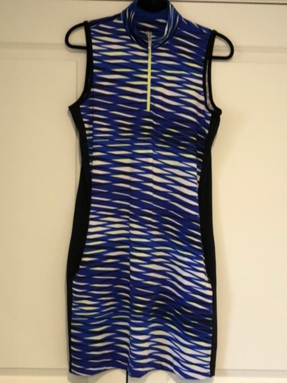 TAIL Sleeveless Golf Dress Size Medium